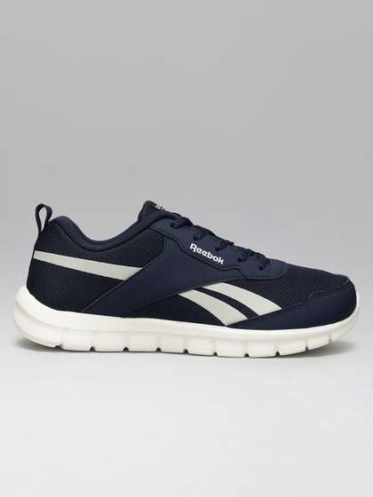 Reebok Men FLYLITE
                        AXTON M Running Shoes