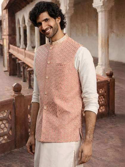 VASTRAMAY
                        Embroidered Mandarin Collared Nehru Jackets