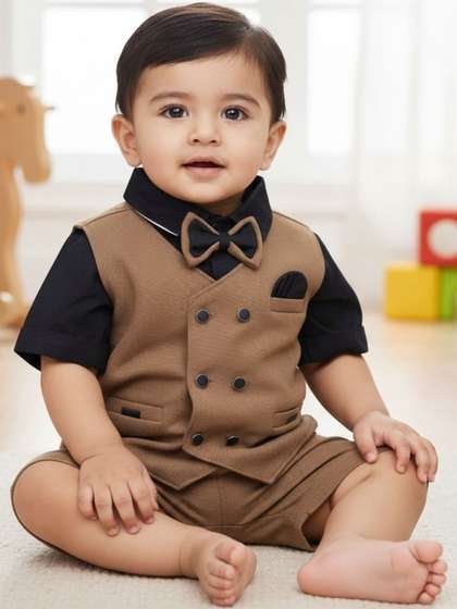 V-Mart Boys Printed
                    Shirt with Shorts
