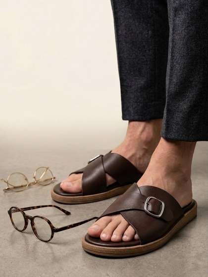 Mast & Harbour Men
                    Comfort Sandals