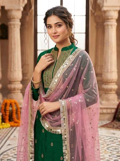 Navti Creations
                        Embroidered Dupatta with Sequinned