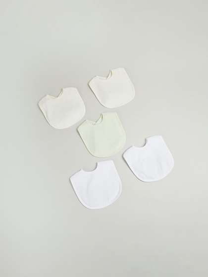 Juniors by Babyshop Boys
                    Pack Of 5 Bibs