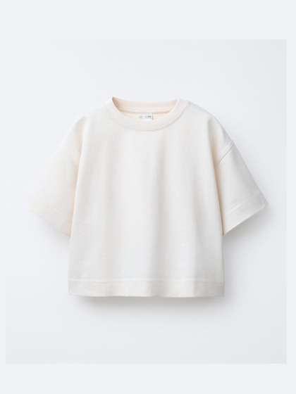 Alan Jones Girls Ecru
                    Crop Heavy Gsm Oversized Fit Tshirts