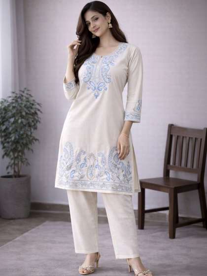 GAGRAT VASTRA
                          Women Floral Embroidered Pure Cotton Kurta
                          with Trousers