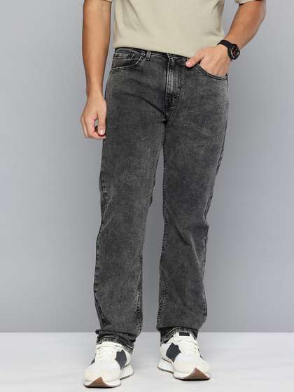 Levis Men 505 Straight Fit Jeans