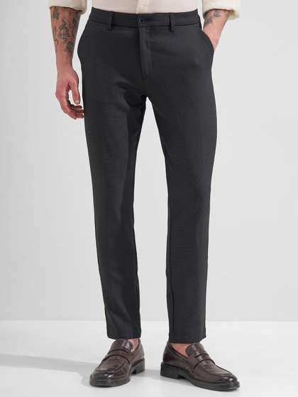 HIGHLANDER Men Slim
                        Fit Trousers