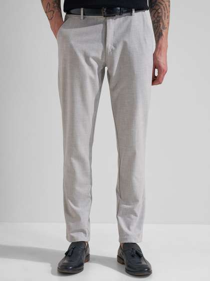 HIGHLANDER Men Slim
                        Fit Trousers