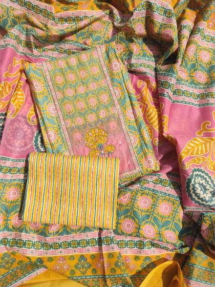 GC 80 BY GAURI
                        COLLECTION Printed Pure Cotton Unstitched Dress
                        Material
