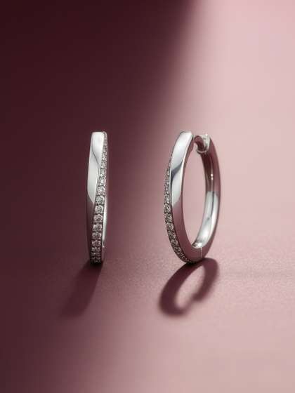 MAEJOY Lab grown
                      diamond 92.5 Sterling Silver 18KT Rhodium plated
                      Hoop earrings