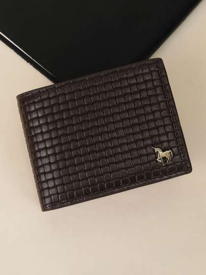 Van Heusen Men
                      Textured Leather Wallets