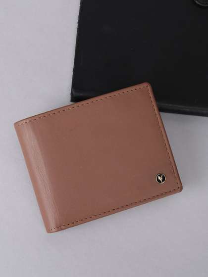 Van Heusen Men Leather
                    Wallets
