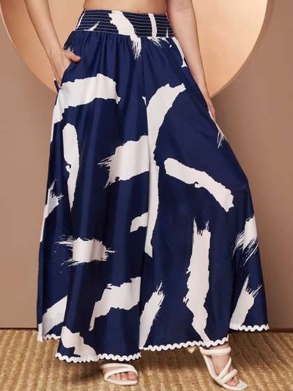 ZWERLON Women
                        Printed Flared Palazzos