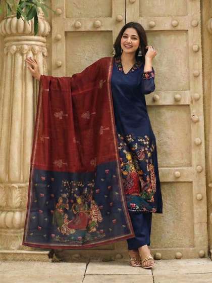 GoSriKi Women Ethnic
                        Motifs Printed Regular Kurta with Trousers &
                        With Dupatta