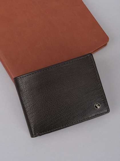 Van Heusen Men
                      Textured Leather Wallets