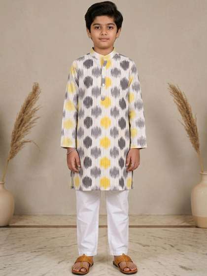 KiddoPanti Boys
                      Printed Regular Pure Cotton Kurta with Pyjamas