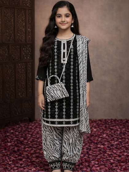 Sangria Girls
                    Embroidered Georgette Round Neck Kurta & Patiala
                    With Dupatta