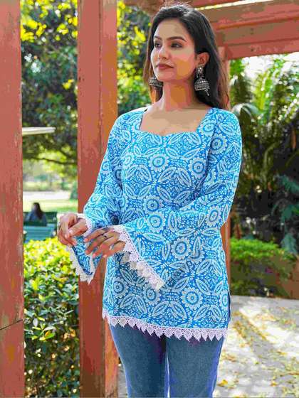 SAK JAIPUR Ethnic
                        Motifs Printed Square Neck Flared Sleeves Kurti
