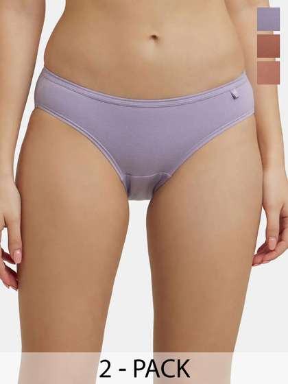Jockey Pack of 3
                      Medium Coverage Super Combed Cotton StayFresh
                      Bikini-1410