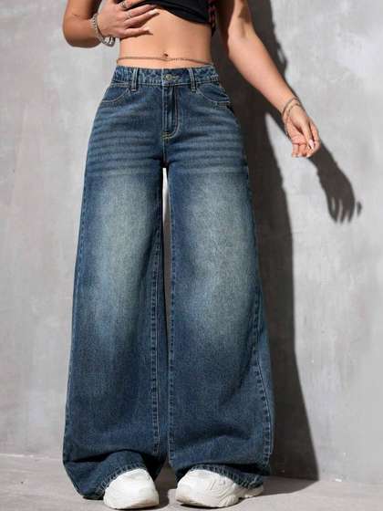 POMPOUS Women
                        Relaxed Fit High-Rise Heavy Fade Stretchable
                        Jeans