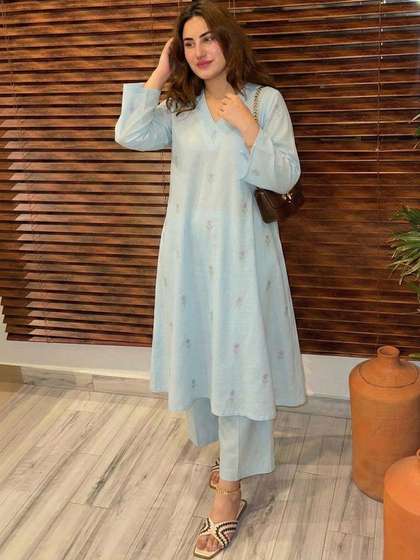 Moda Rapido Women
                        Floral Printed Regular Kurta with Trousers