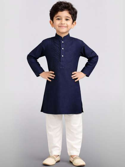 VASTRAMAY Boys Ethnic
                    Motifs Regular Kurta with Pyjamas