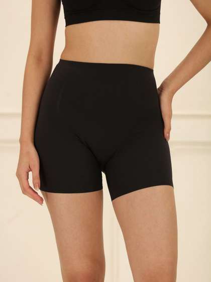 Underneat Women
                        Seamless Butt Padded Shorts with Removable Pads
                        and Hip Enhancement