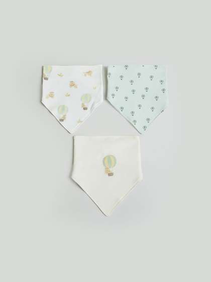 Juniors by Babyshop Pack
                    Of 3 Printed Cotton Bibs