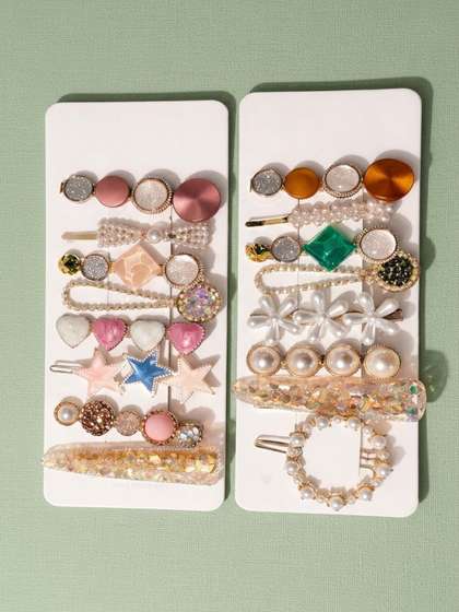 Caprese Girls
                      Embellished Alligator Hair Clip