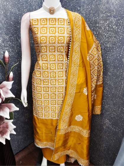 Rangtulika Ethnics
                        Printed Unstitched Dress Material