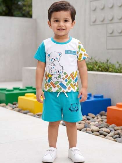 Wonder Klothes
                        Unisex Kids Printed T-shirt with Shorts