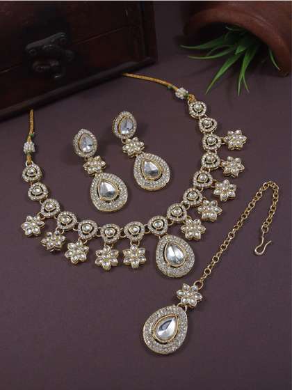 I Jewels Gold-Plated
                        Stone-Studded Choker Women Jewellery Set