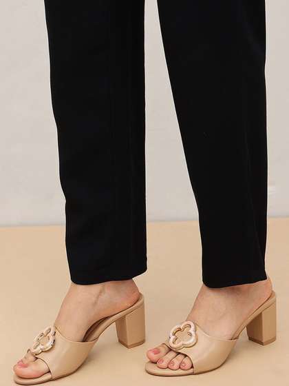Pair ie Tales Women
                        Textured Leather Party Block Sandals With
                        Western - Embellished