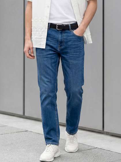 Snitch Men Slim Fit
                        Mid-Rise Low Distress Light Fade Stretchable
                        Jeans