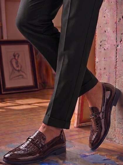 HERE&NOW Men
                        Textured Formal Loafers