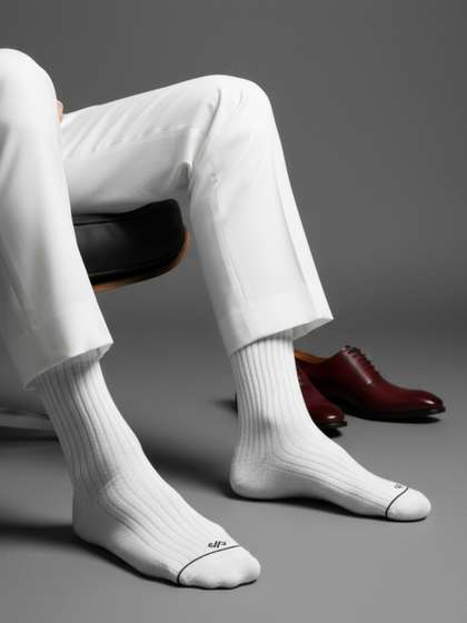Dynamocks Unisex White
                      Solid Calf-Length Socks