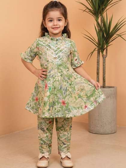 Readiprint Girls
                      Floral Printed Empire Gotta Patti Kurta with
                      Trousers