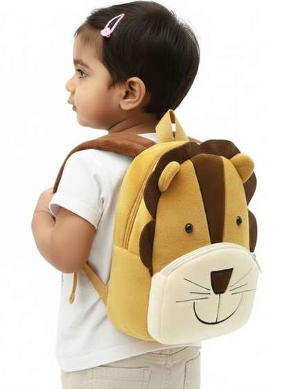EVLINLIFESTYLE Unisex
                    Kids Applique Backpack