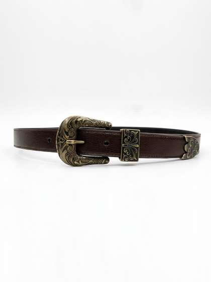 Punnu Men Embellished
                    Belt