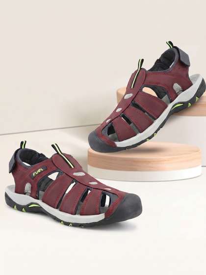 FUEL Men Colourblocked
                      Comfort Sandals