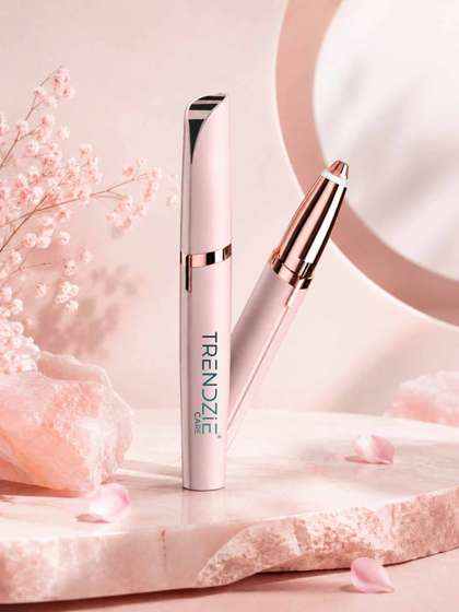 TRENDZIE SKIN CARE
                      Portable Electronic Eyebrow Trimmer For Nose, Ear
                      & Eyebrow