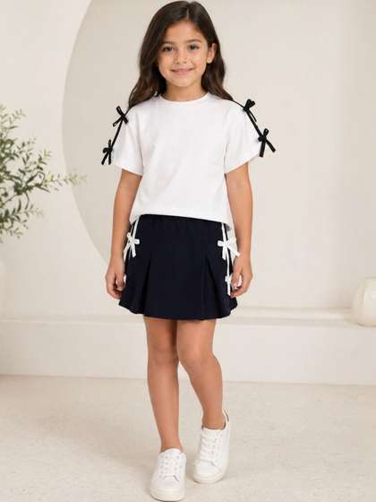My Milestones Girls
                        T-shirt with Skirt
