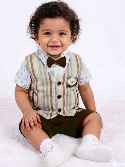 Hopscotch Boys Printed
                    Shirt With Shorts