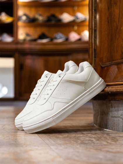 HRX by Hrithik Roshan
                    Men Patent Leather Sneakers