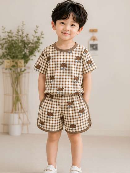 YK Boys Printed T-shirt
                    with Shorts