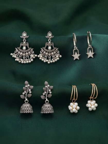 DURATI Star Shaped
                        Hoop Earrings