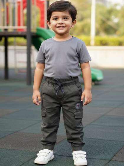 V-Mart Boys Cargos
                      Trousers