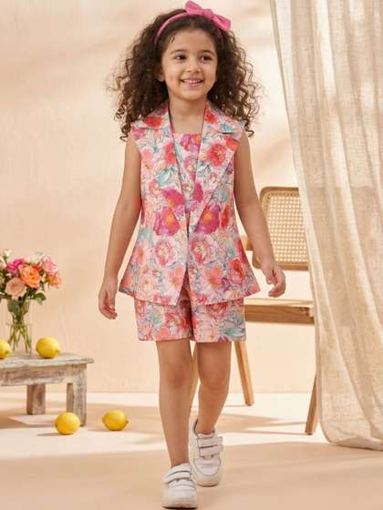 Aj DEZInES Girls Printed
                    Pure Cotton Top with Shorts