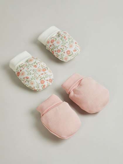 Juniors by Babyshop
                    Infant Girls Pack Of 2 Organic Cotton Mittens