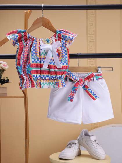 Toonyport Girls Printed
                    Top with Shorts