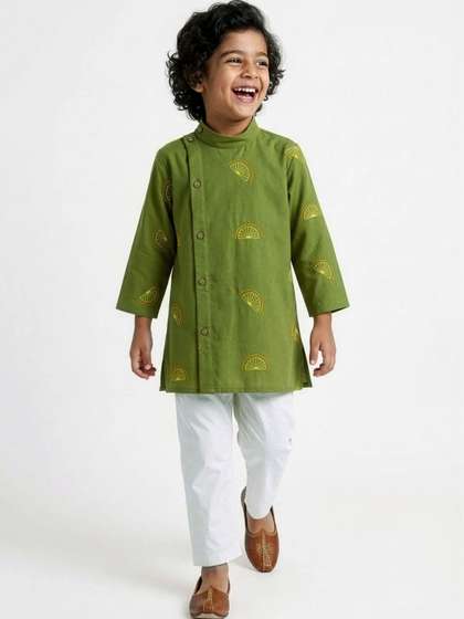 Hopscotch Boys Ethnic
                      Motifs Embroidered Regular Thread Work Pure Cotton
                      Kurta with Pyjamas